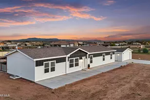 26243 N Vineyard Ln, Paulden, AZ 86334 - Photo 1