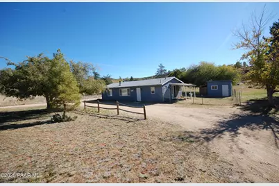 9025 S Steven Trail, Wilhoit, AZ 86332 - Photo 1