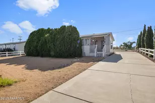20273 E Quail Run Dr, Mayer, AZ 86333 - Photo 1