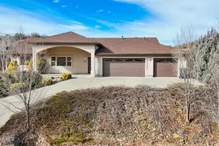 644 N Hopi Trail, Dewey-Humboldt, AZ 86327 - Photo 1