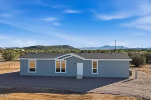 1477 E Whirlpool Dr, Paulden, AZ 86334 - Photo 1