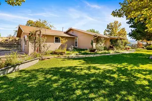 17827 S Tawny Ln, Peeples Valley, AZ 86332 - Photo 1