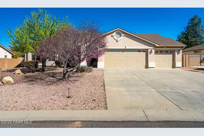 7225 N Pinnacle Pass Drive, Prescott Valley, AZ 86315 - Photo 1