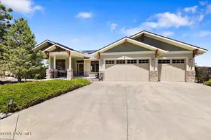 890 N Lakeview Dr, Prescott, AZ 86301 - Photo 1