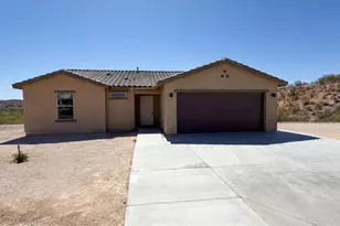 675 Ringtail Rd, Wickenburg, AZ 85390 - Photo 1