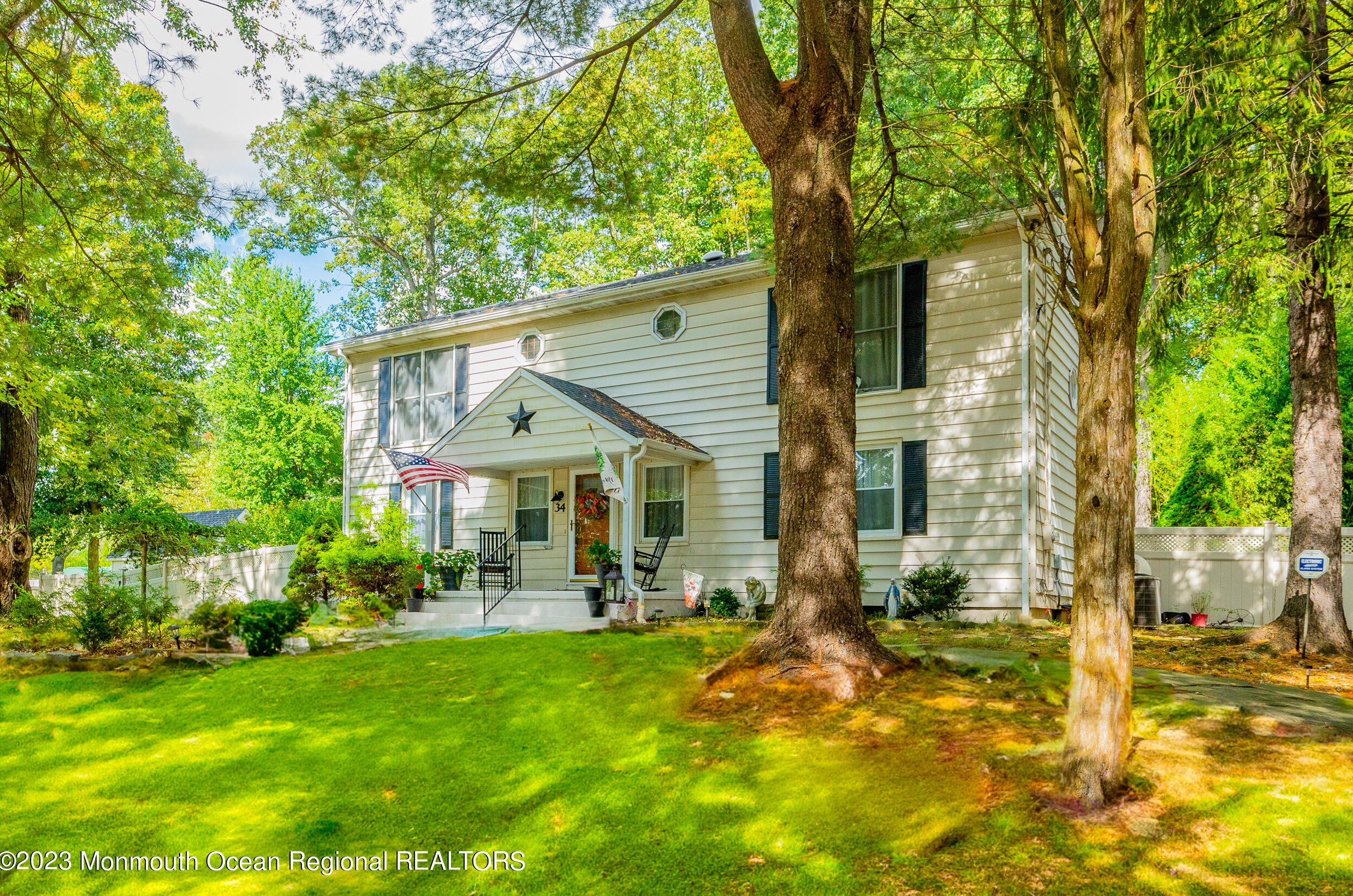34 Pinebrook Rd, Millstone Township, NJ 07726-8443
