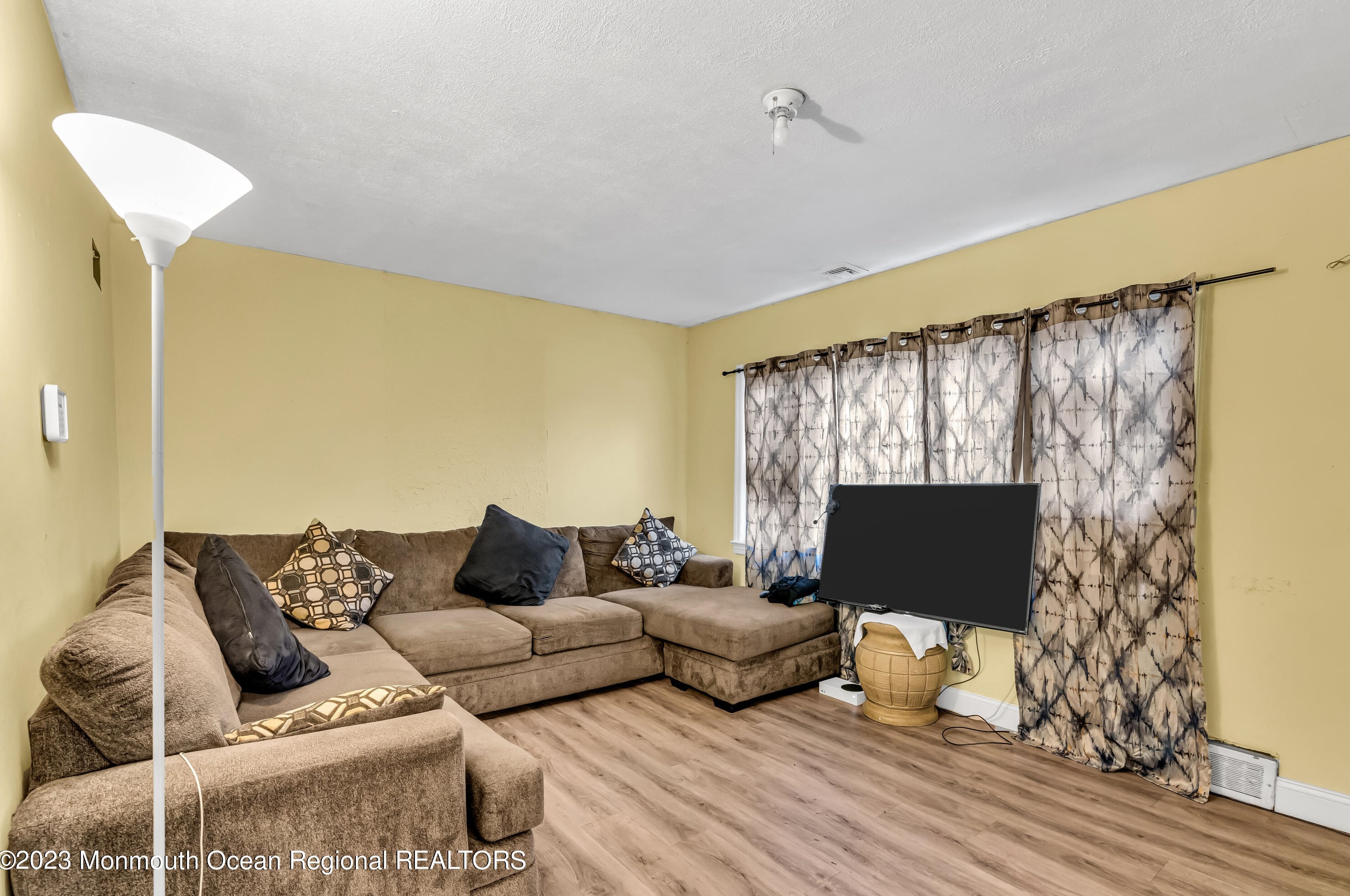 1320 11th Ave, Wall Township, NJ 07753-5117
