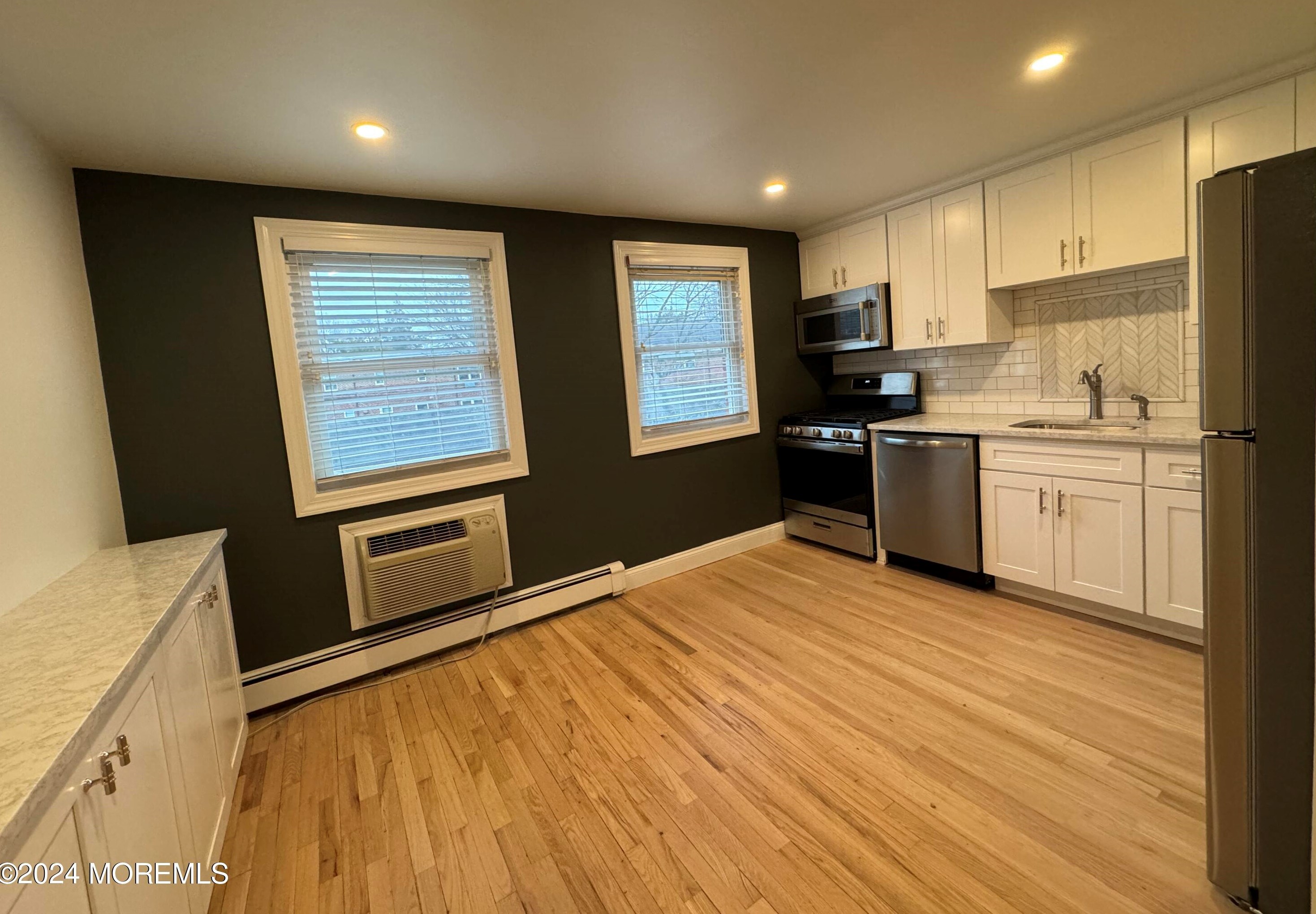 137 Manor Dr #137, Tinton Falls, NJ 07701
