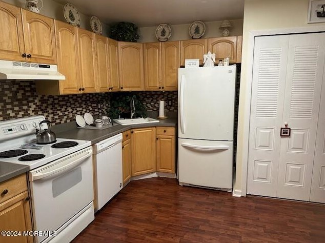 137 Amberly Dr, Millstone Township NJ  07726-2469 exterior