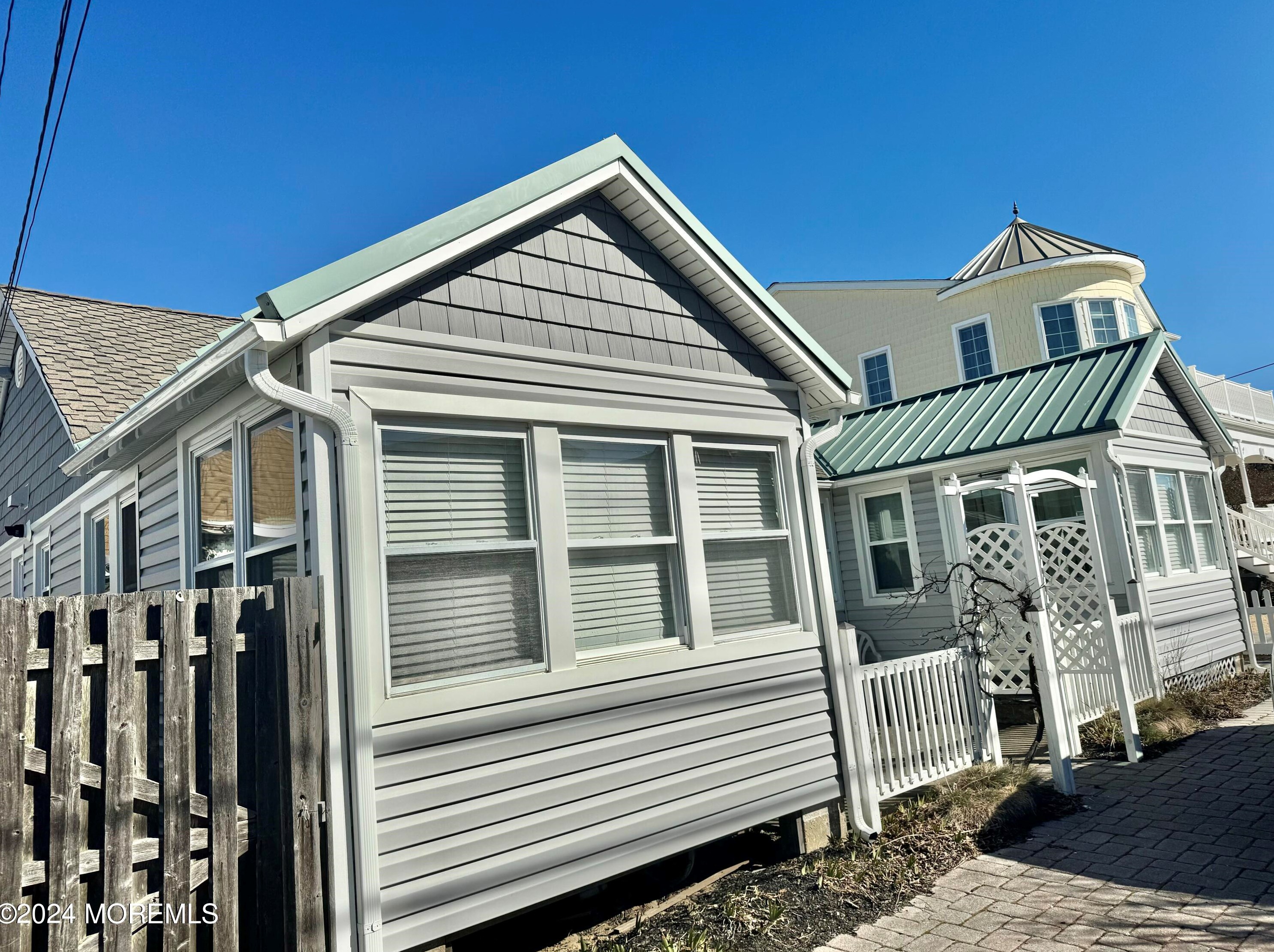 23 Washington Ave, Lavallette, NJ 08735-2349