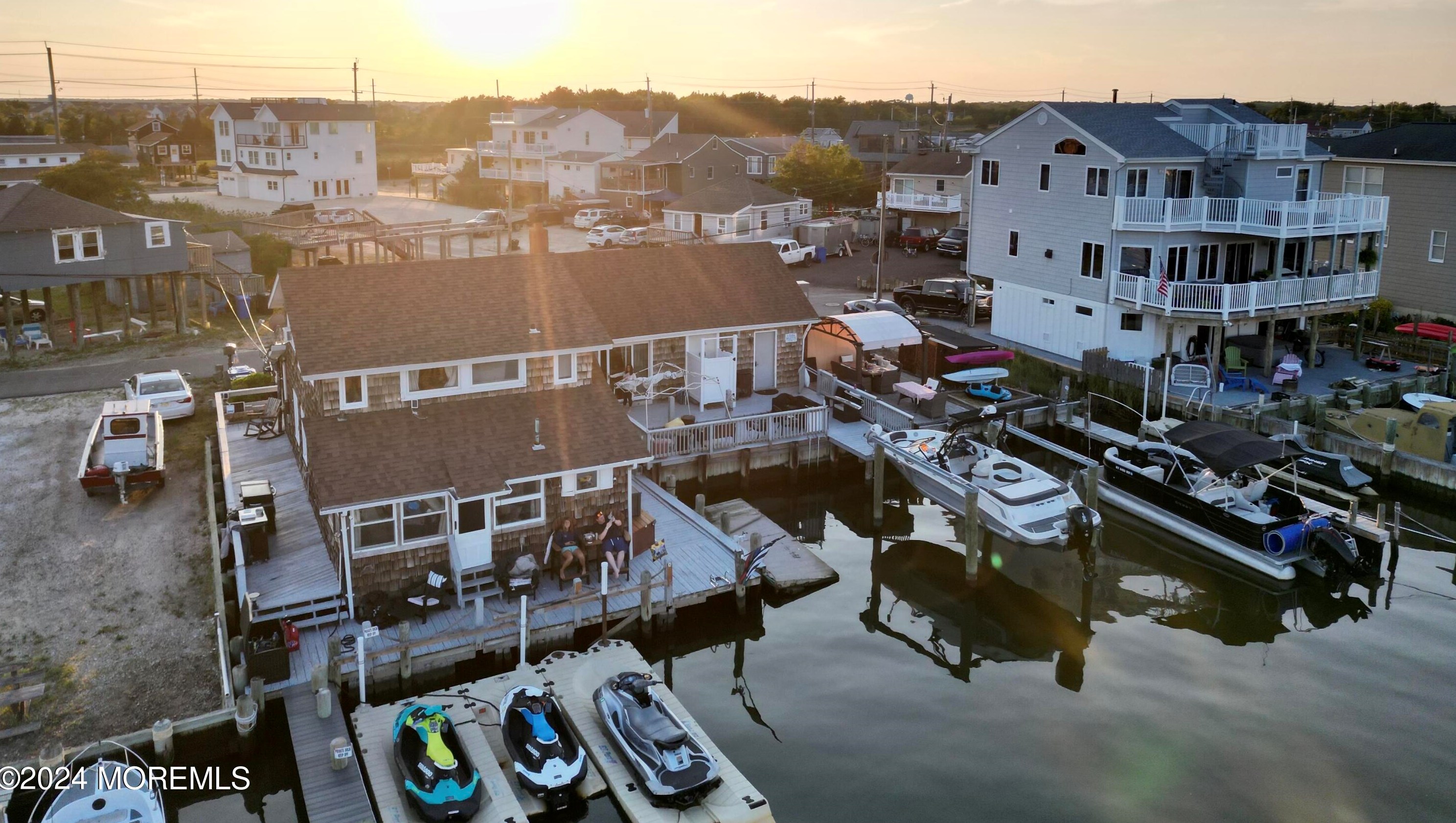 1316 Avenue A, Cedar Bonnet Island, NJ 08050