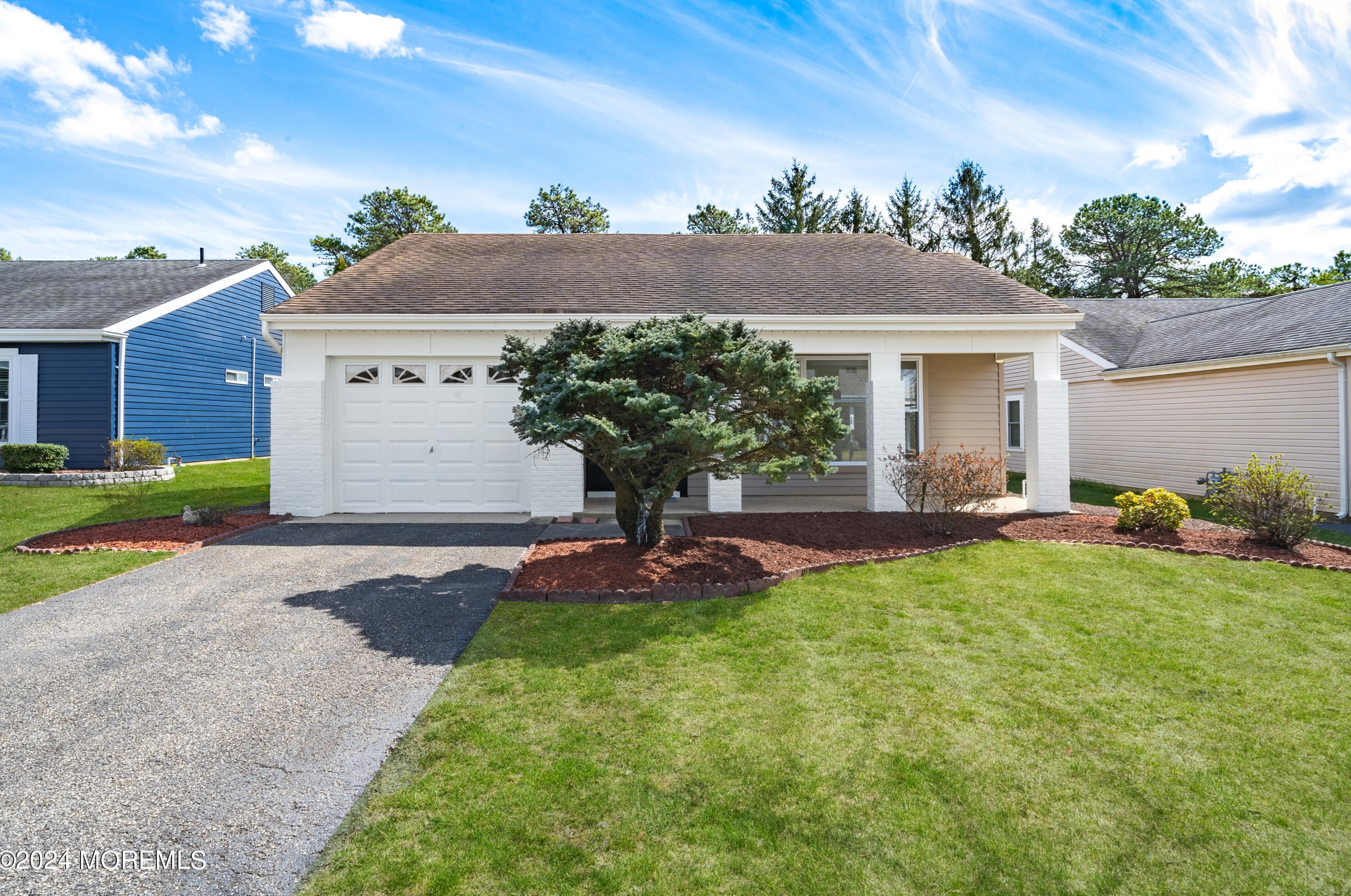 36 Flintshire Terrace, Lakehurst, NJ 08759