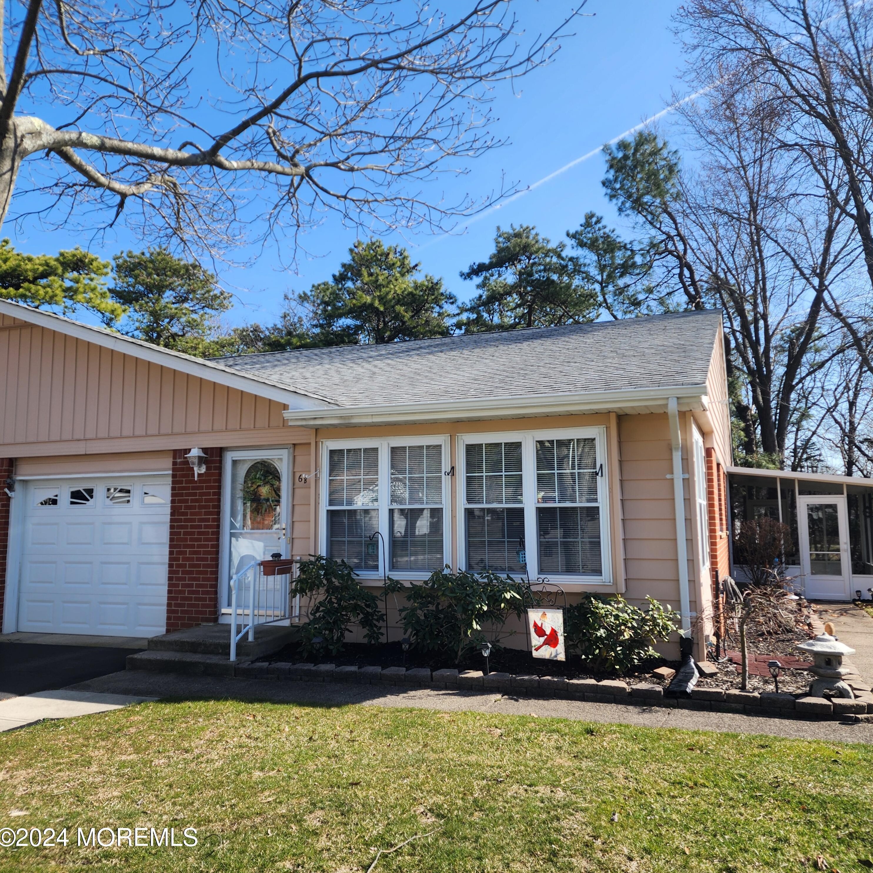 6 Franklin Ln #b, Lakehurst, NJ 08759