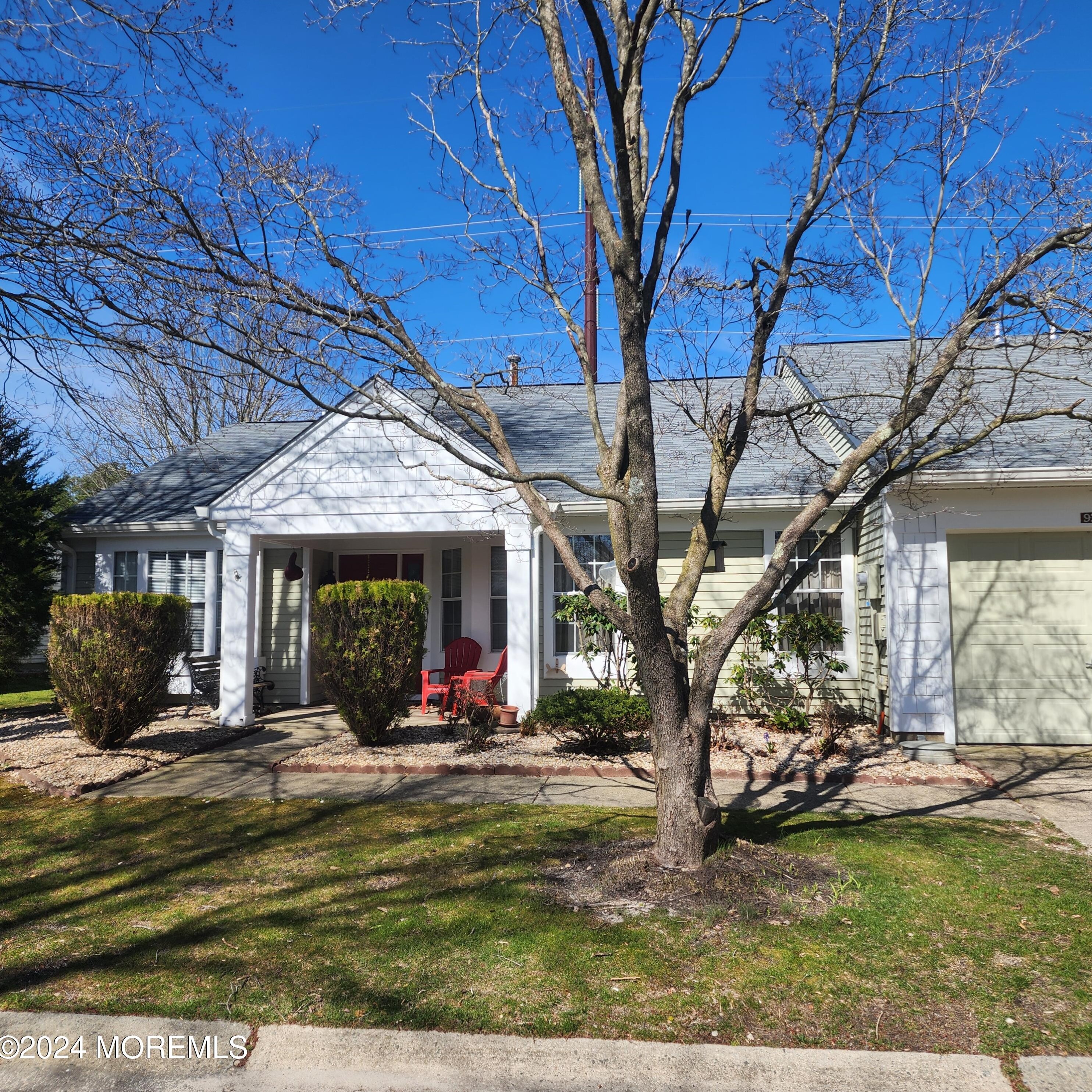 924 Liverpool Cir #c, Lakehurst, NJ 08759