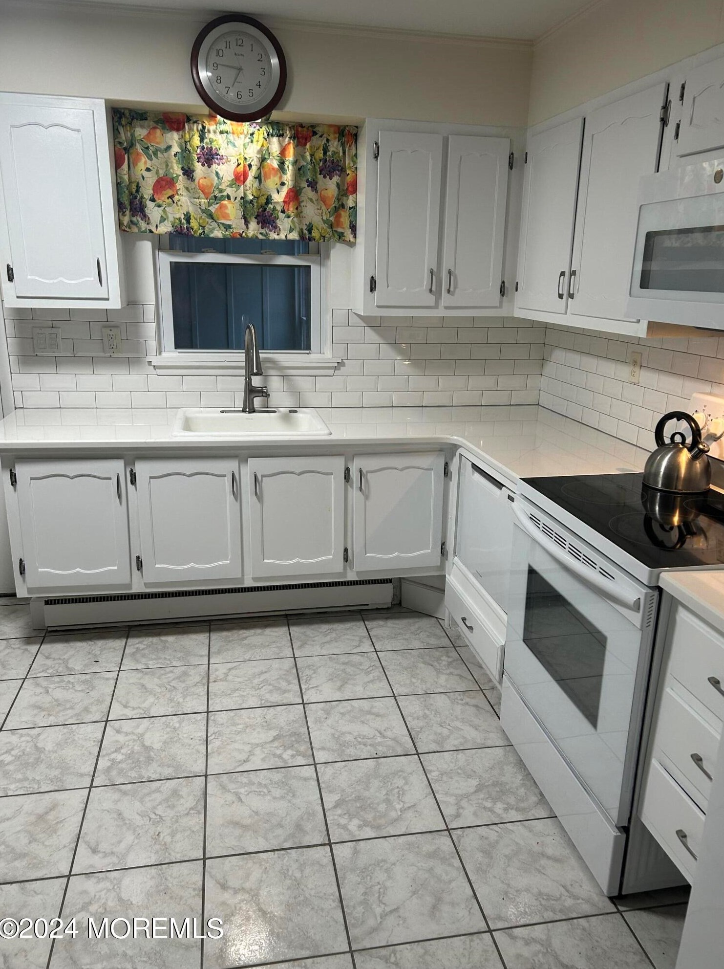 66 Dorchester Dr, Lakewood, NJ 08701-6685