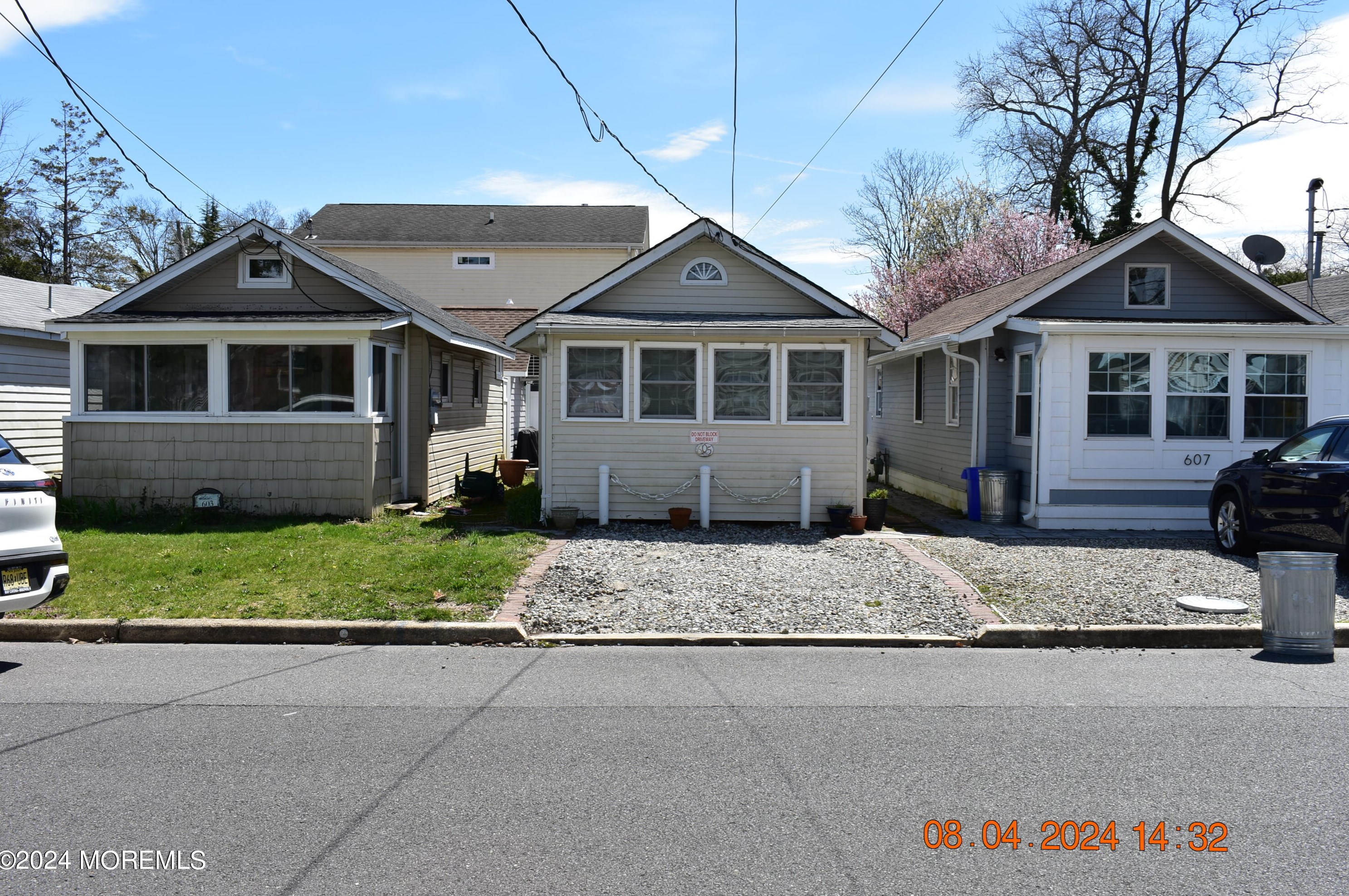 605 Central Ave, Wall Township, NJ 07762-1818