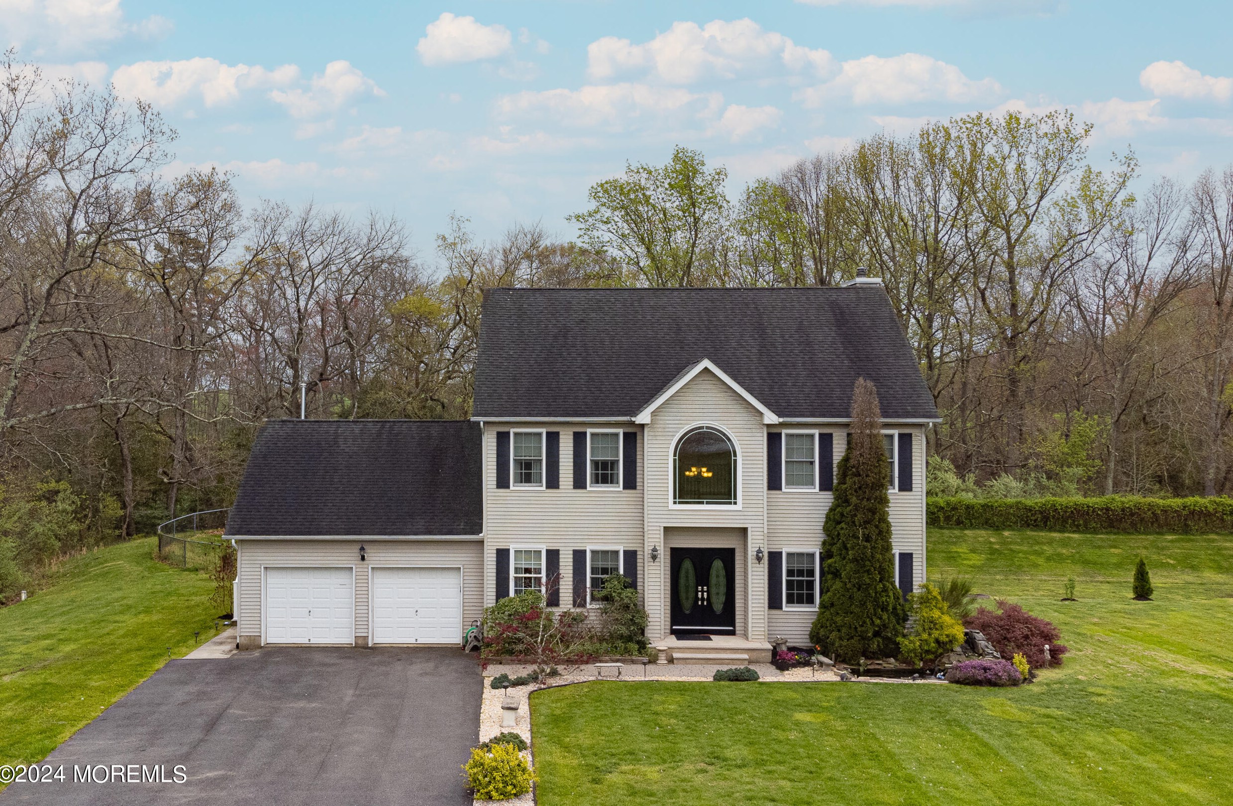 13 Jansen Ct, Plumsted Township, NJ 08533