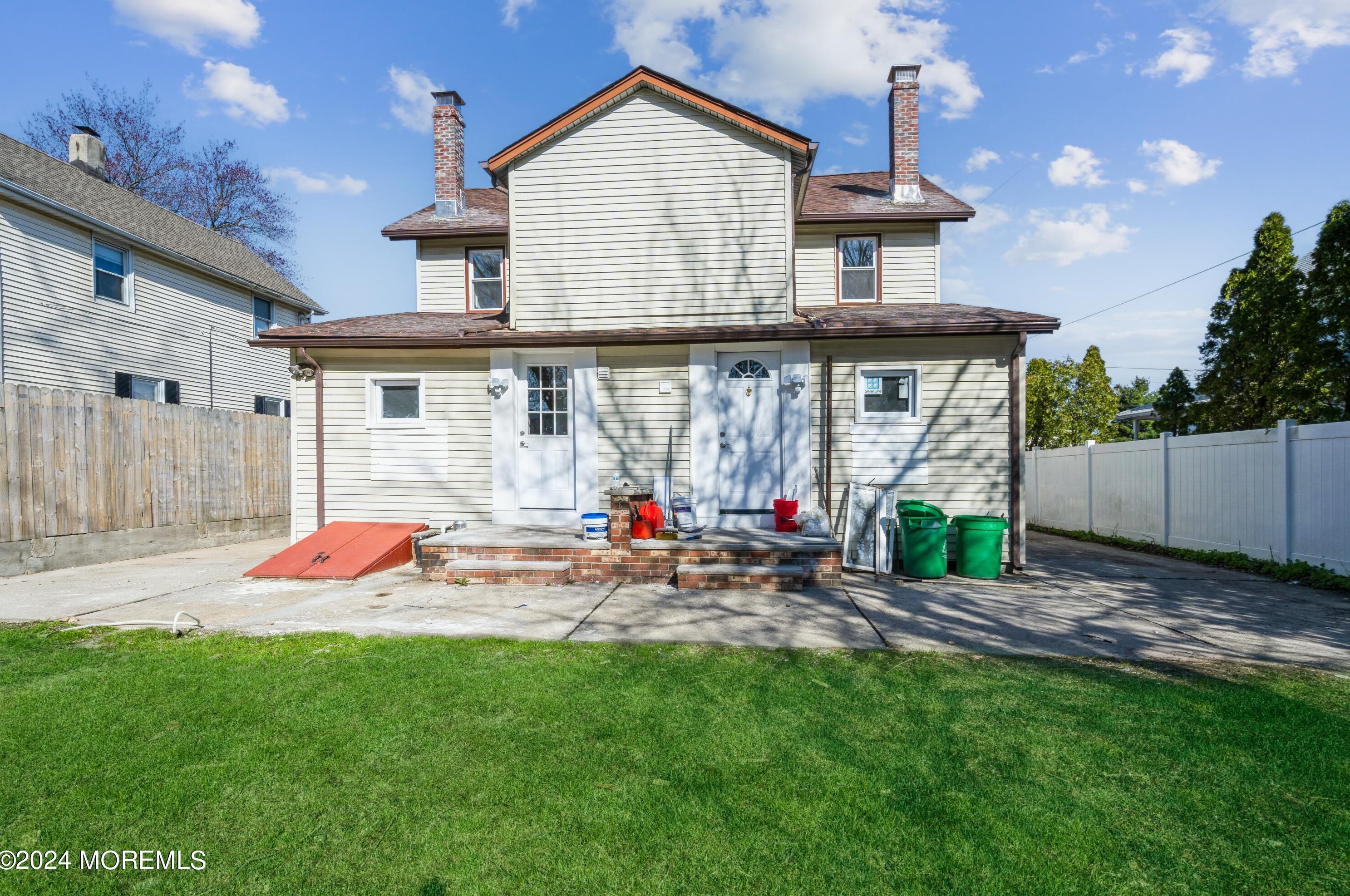 21 Mathiasen Pl, Matawan NJ  07747-1042 exterior