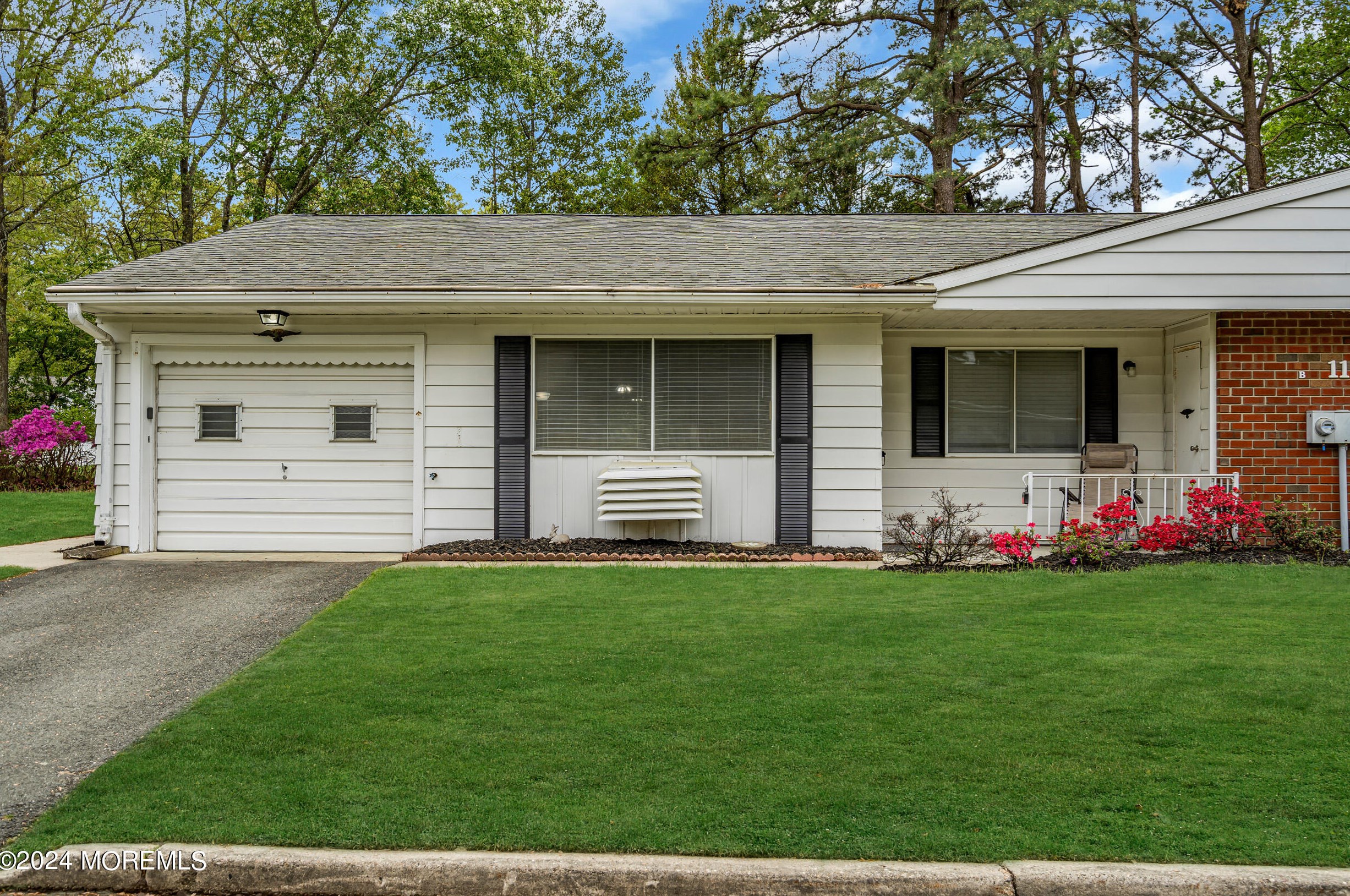 11 Rhode Island Dr #b, Lakehurst, NJ 08759