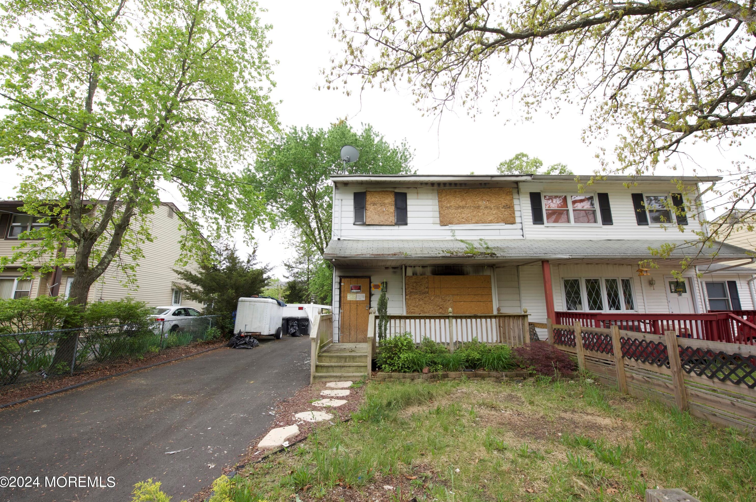 820 Maple St, Lakehurst, NJ 08733