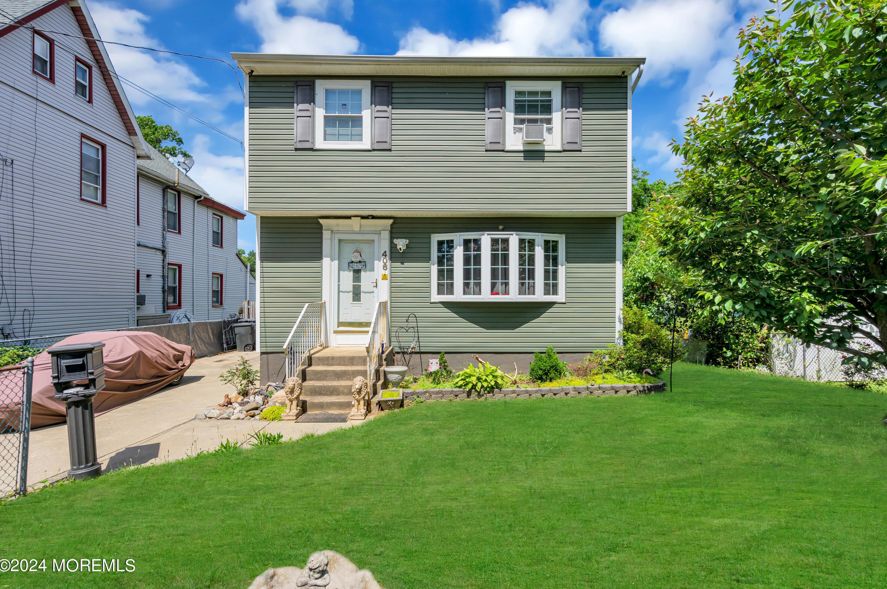 406 Velde Ave, Camden, NJ 08110-3831
