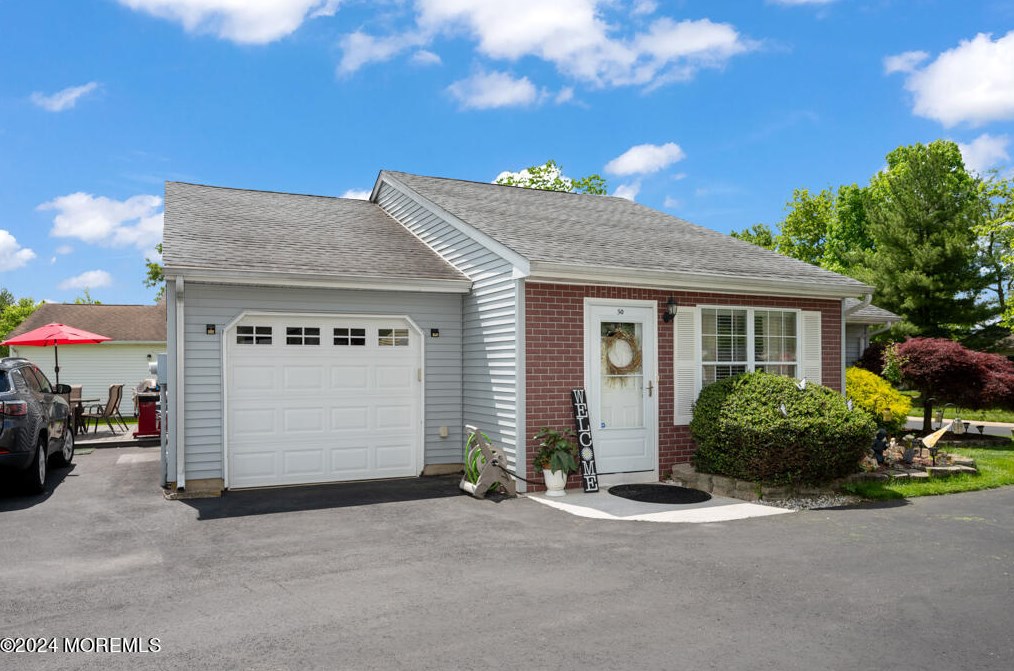 50 Edgeware Close, East Freehold, NJ 07728-3827