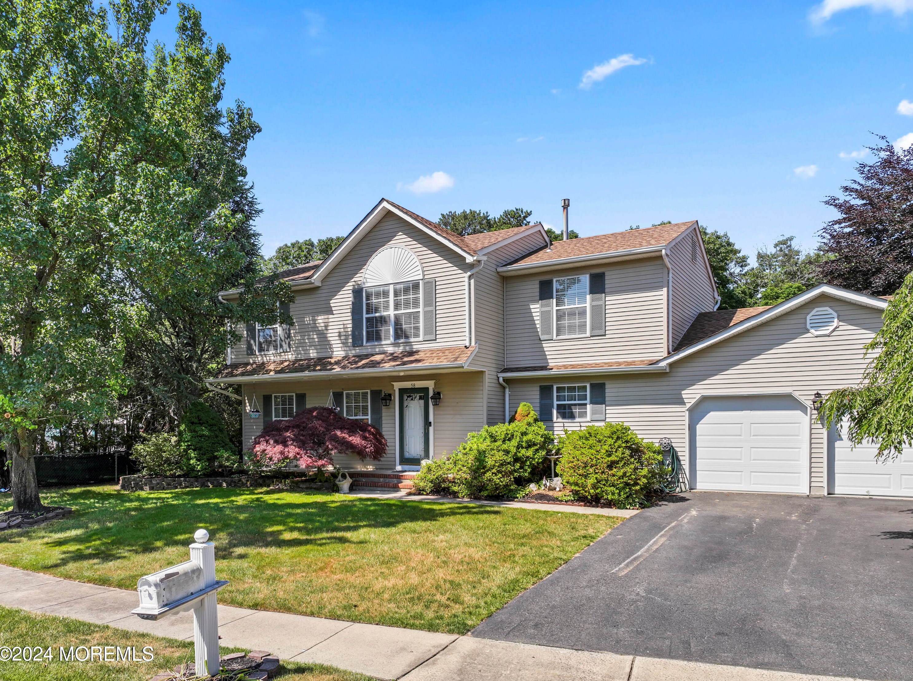 58 Lorelei Dr, Wall Township, NJ 07731