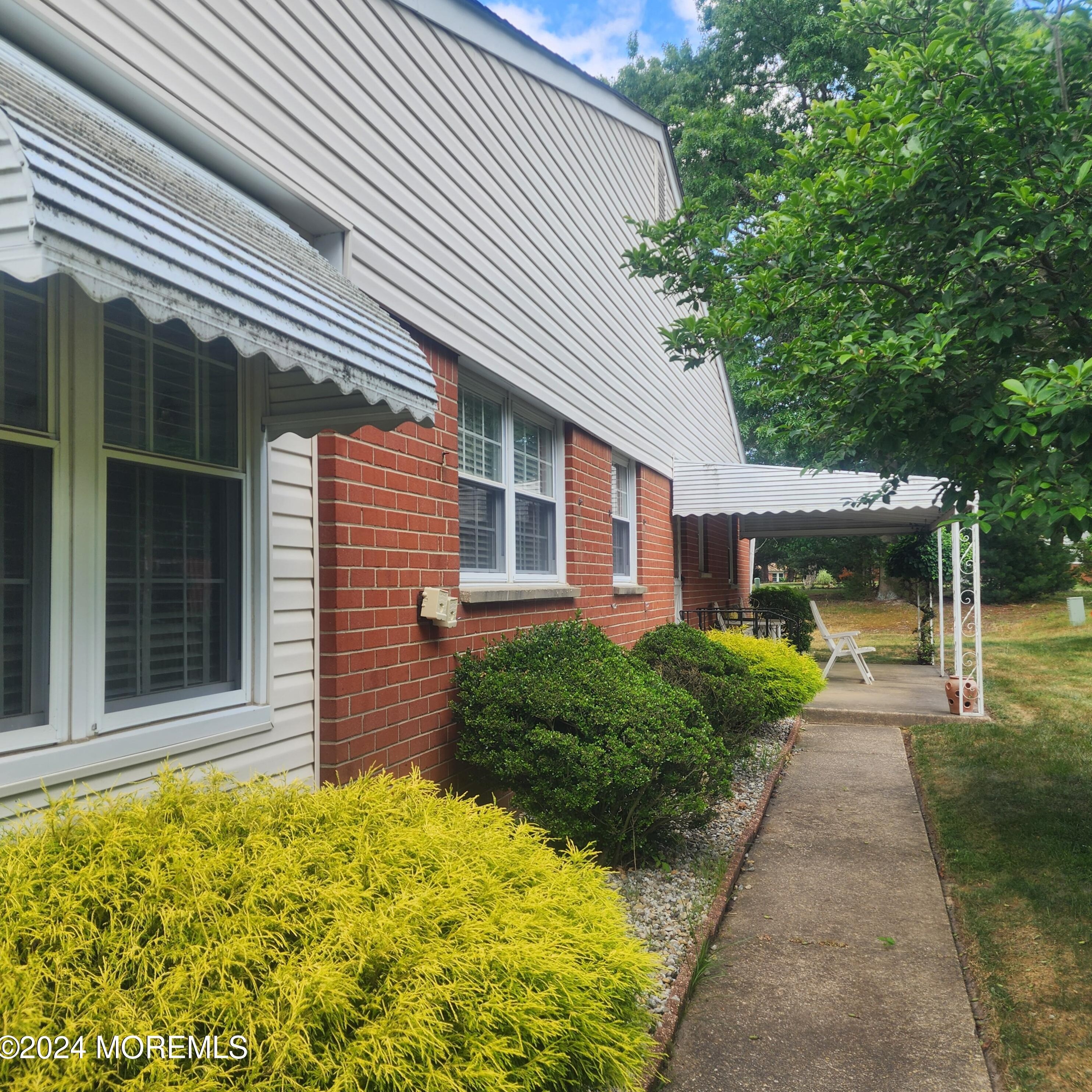 8 Conestoga Dr #b, Lakehurst, NJ 08759
