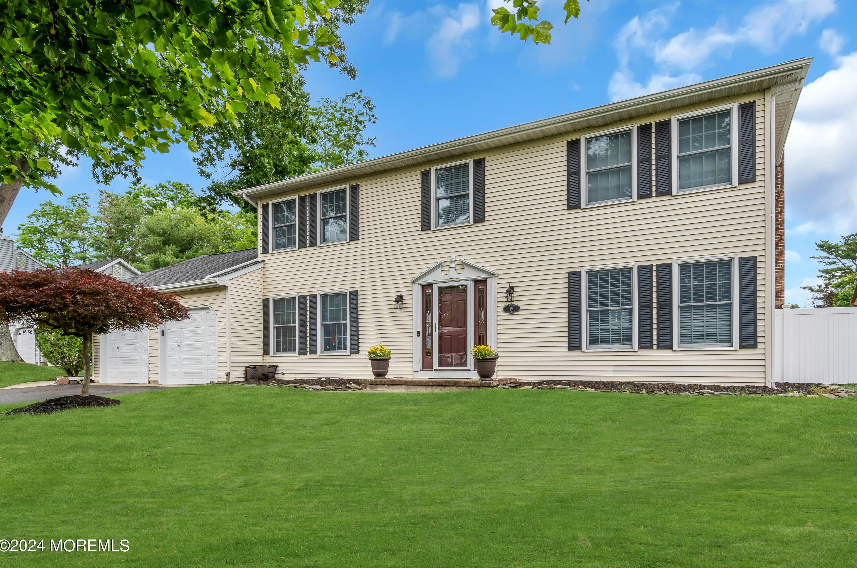 15 Spicy Pond Rd, Wall Township, NJ 07731