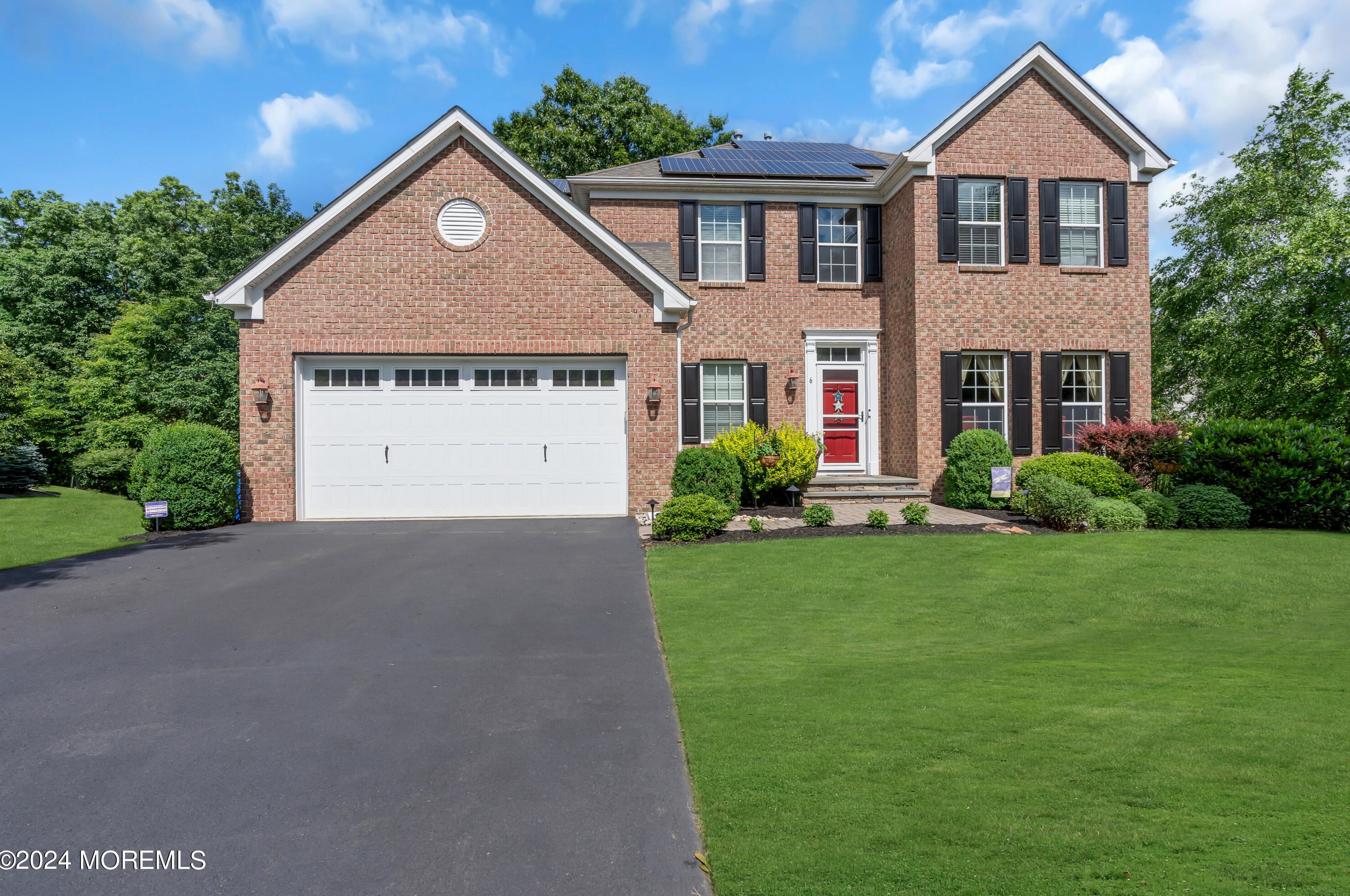 6 Loretta Ct, Wall Township, NJ 07731