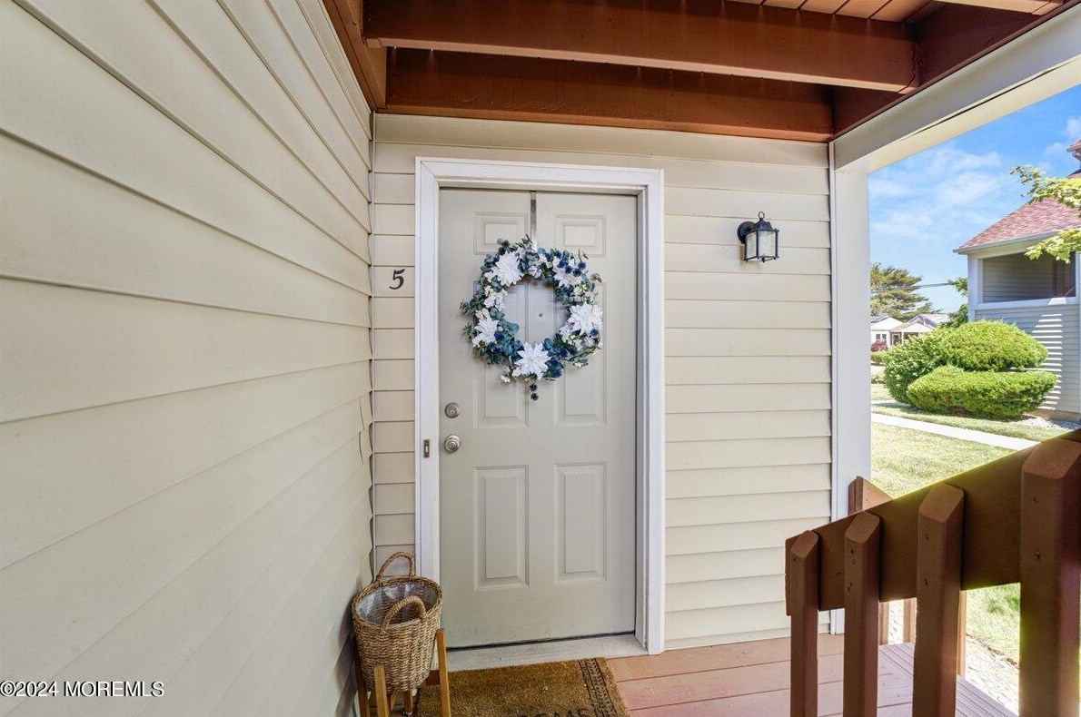 1126 Gowdy Ave #5, Point Pleasant Beach, NJ 08742