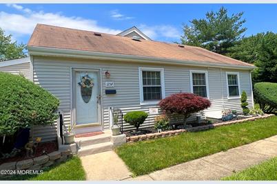 125 Korn Market #F, Freehold, NJ 07728 - Photo 1