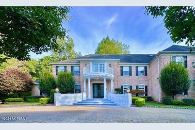 2 Fernwood Court, Holmdel, NJ 07733 - Photo 1