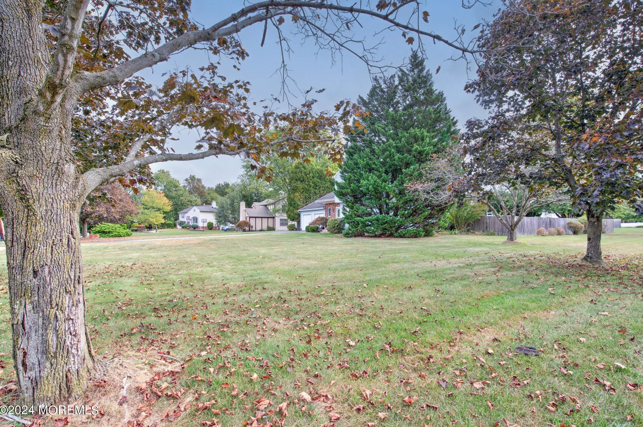 25 Taylors Mills Rd, Millstone Township, NJ 07726-3422