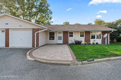 990 Argyll Circle #A, Lakewood, NJ 08701 - Photo 1