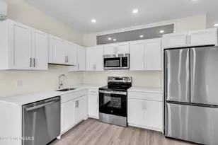 19 Carr Ave, Keansburg, NJ 07734 - Photo 4