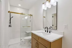 4 Fortune Ct, Freehold, NJ 07728 - Photo 70