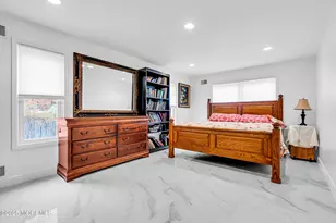 320 Roosevelt Ave, Oakhurst, NJ 07755 - Photo 28