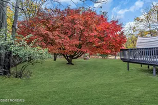 320 Roosevelt Ave, Oakhurst, NJ 07755 - Photo 42