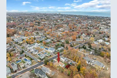 320 Roosevelt Avenue, Oakhurst, NJ 07755 - Photo 46