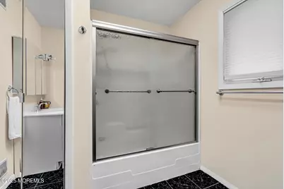 320 Roosevelt Avenue, Oakhurst, NJ 07755 - Photo 34