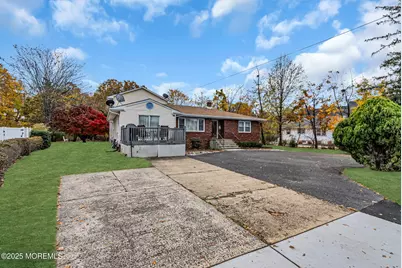 320 Roosevelt Avenue, Oakhurst, NJ 07755 - Photo 4