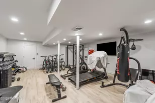 866 Red Oaks Dr, Long Branch, NJ 07740 - Photo 32