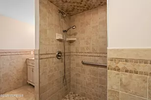 82 Larkin Pl, Oakhurst, NJ 07755 - Photo 32