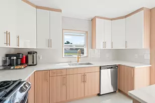 17 Johnston St, Oakhurst, NJ 07755 - Photo 16