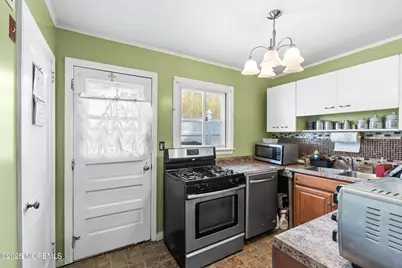 185 Pinecrest Road, Oakhurst, NJ 07755 - Photo 10