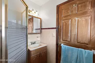 185 Pinecrest Rd, Oakhurst, NJ 07755 - Photo 20