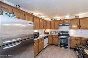 43 Howard Ct, Newark, NJ 07103 - Photo 4