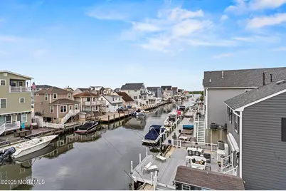 1707 Bay Boulevard #4, Seaside Heights, NJ 08751 - Photo 1