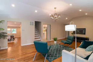 21 Wickatunk Rd, Manalapan Township, NJ 07726 - Photo 4